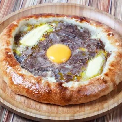 Kavurmalı Peynirli Pide