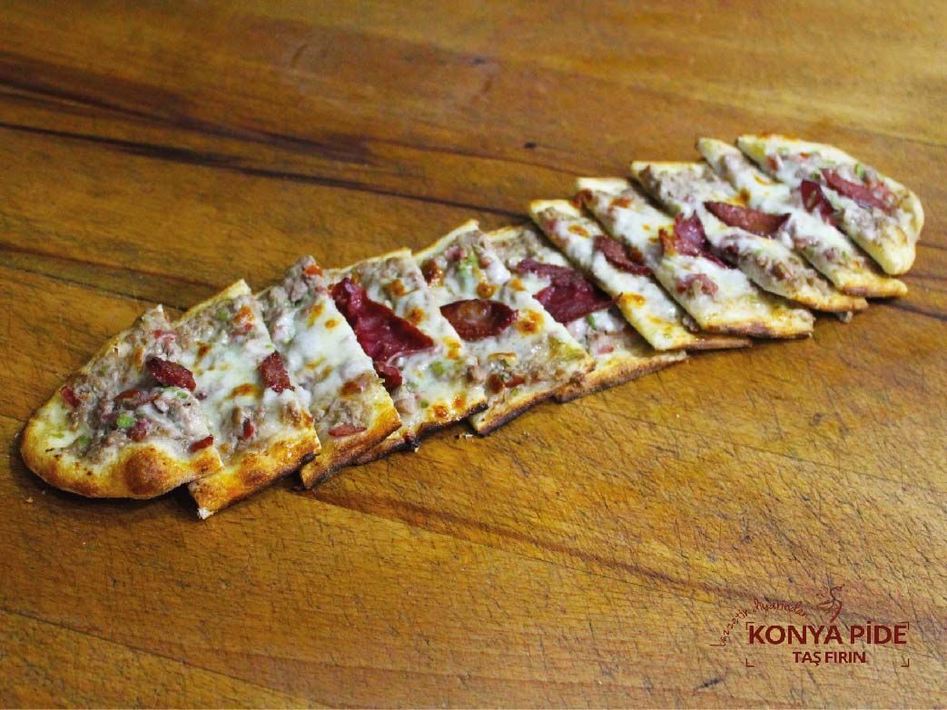 Full Karışık Pide