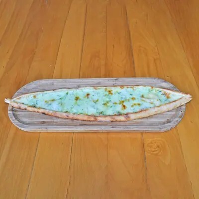 Dört Peynirli Pide
