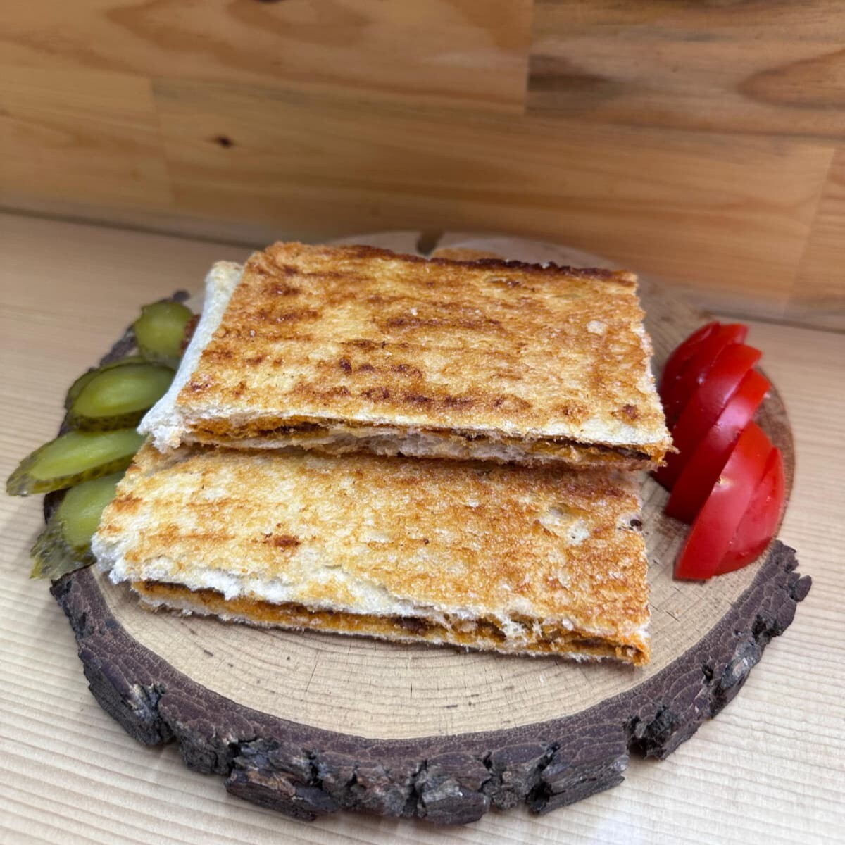 Kaşarlı Ordu Tostu