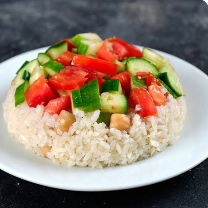 (1.5) SALATALI NOHUTLU PİLAV
