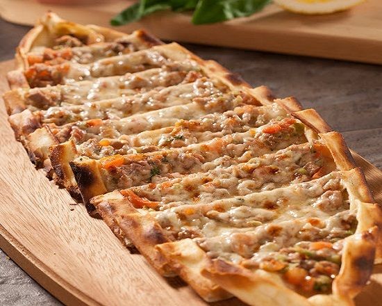 3 Porsiyon Kuşbaşılı Kaşarlı Pide+3 Büyük Ayran+Yeşillik