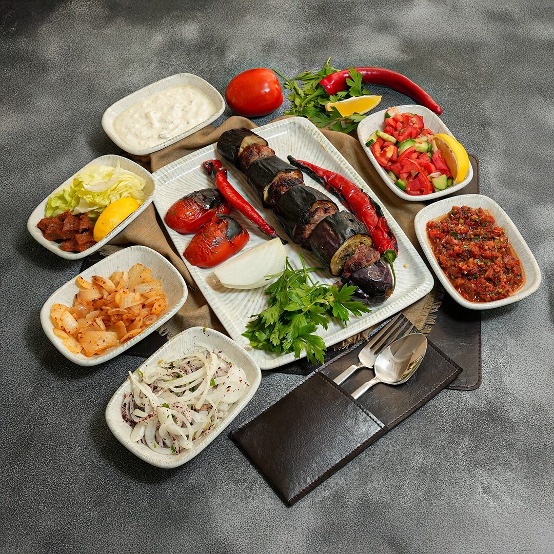 Patlıcanlı Kebap (180 gr)