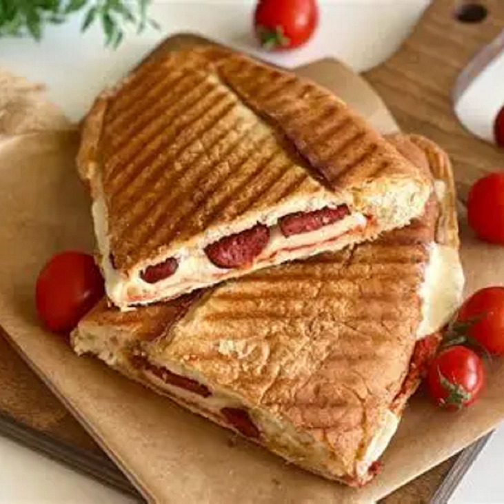 Bütün Sanayi Karışık Tost