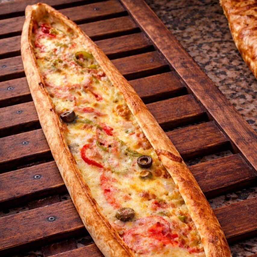Sebzeli Pide