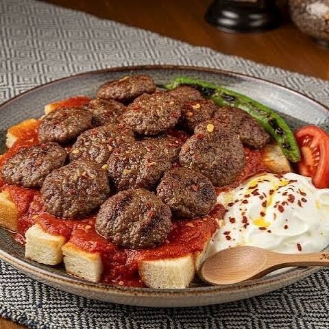 1.5 Porsiyon pideli köfte