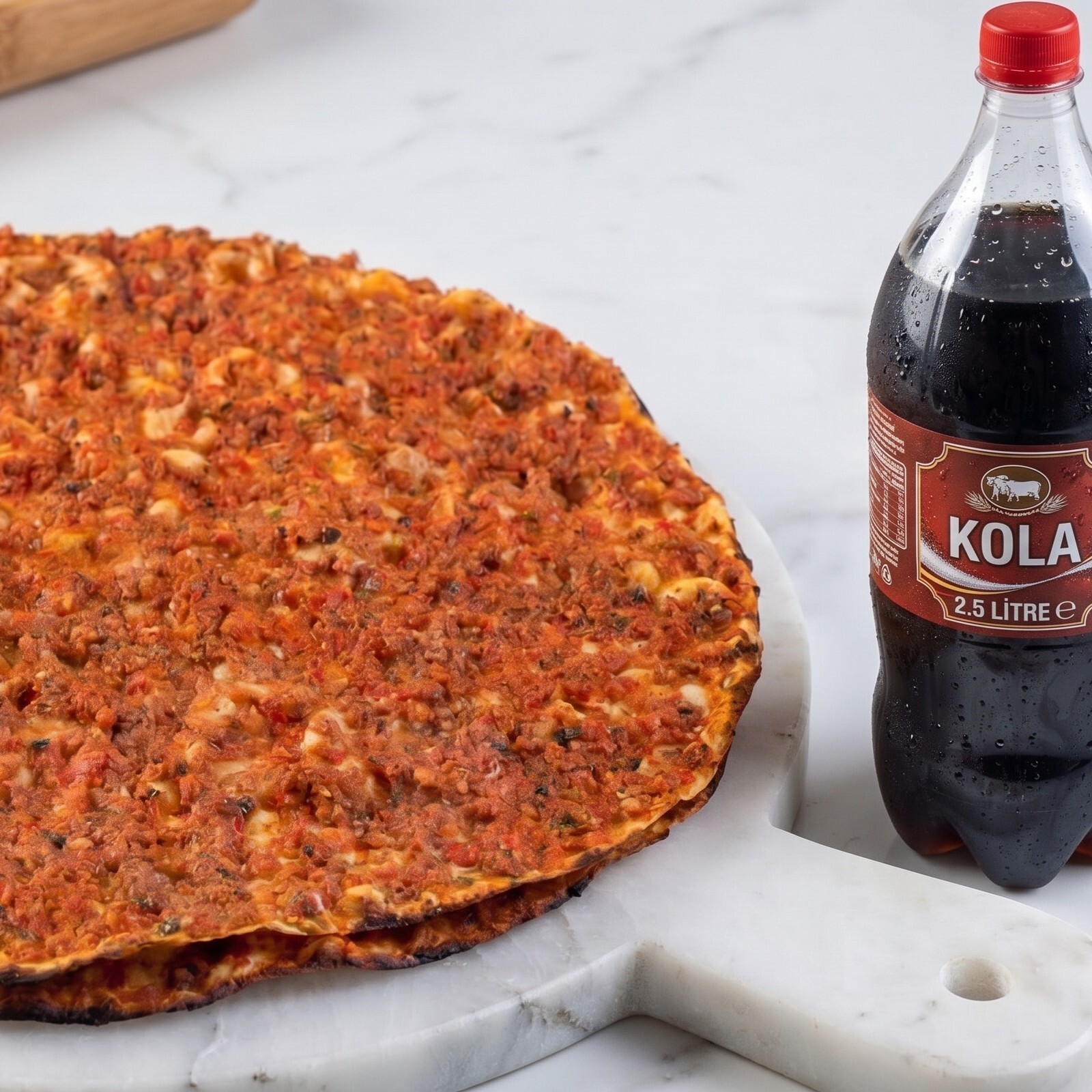 20 Lahmacun + 2.5 Litre Kola