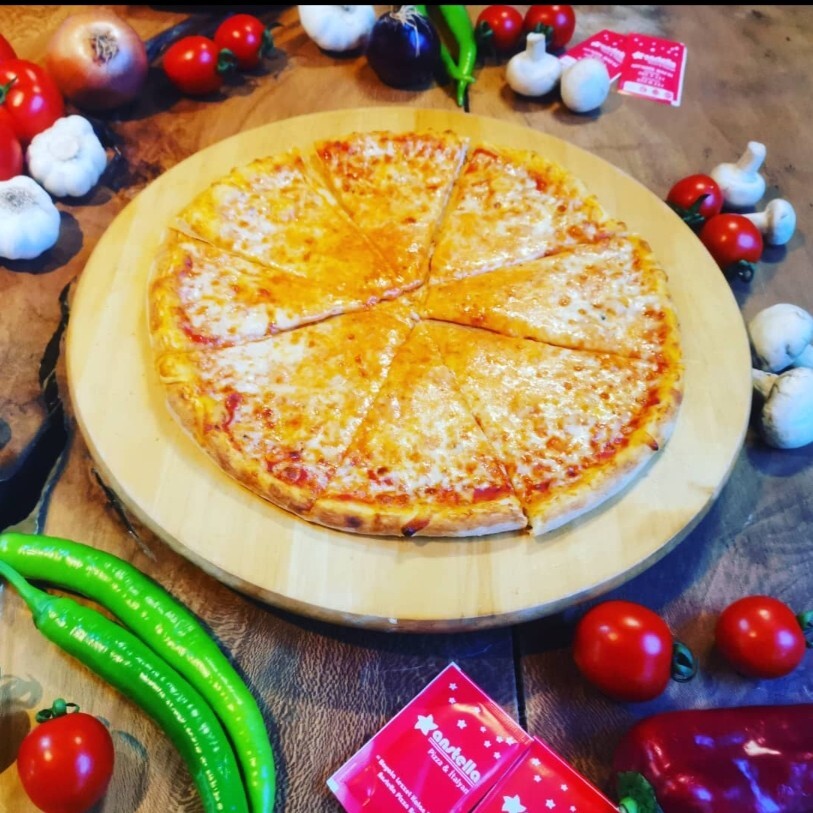 Margarita Pizza Küçük Boy