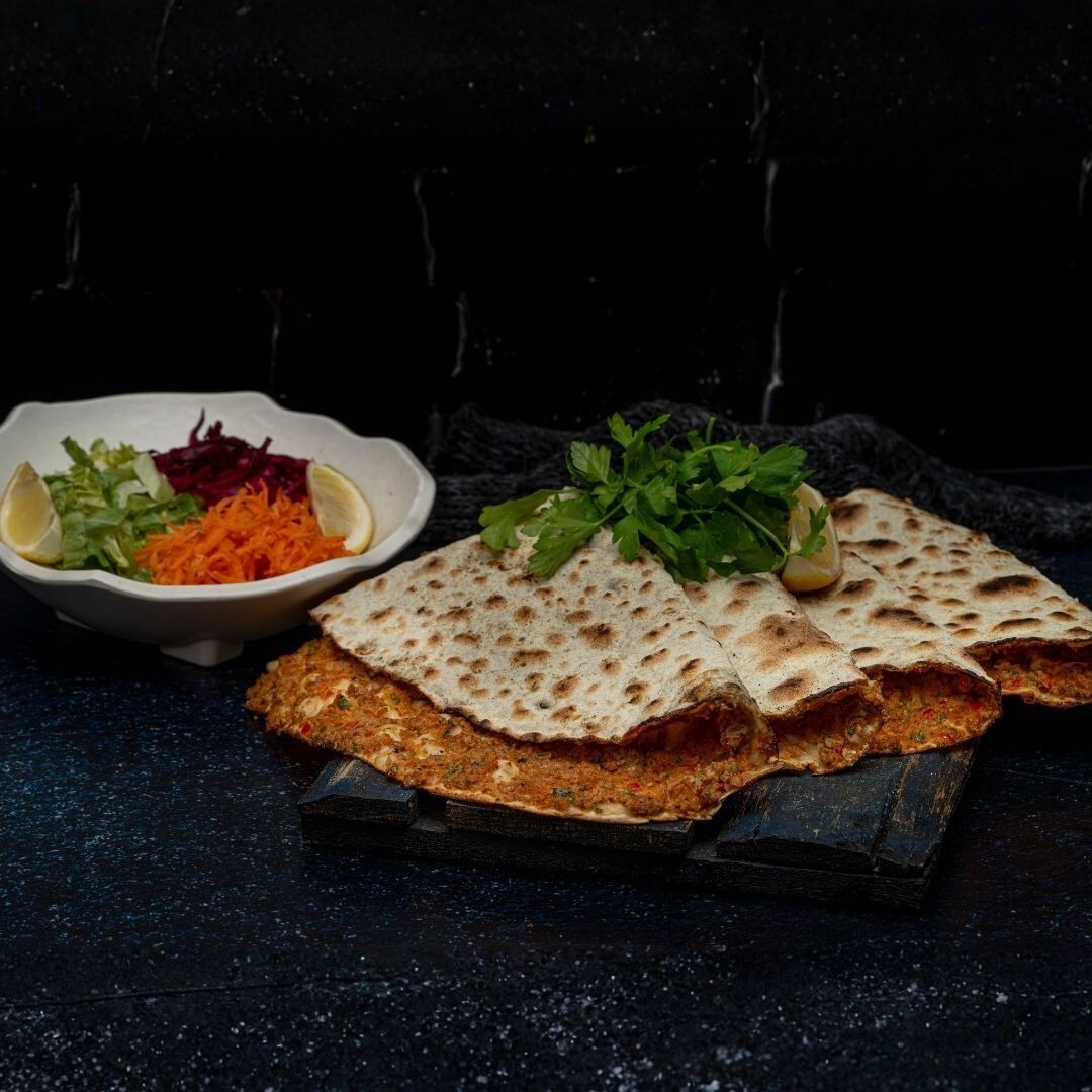 10 Adet Lahmacun