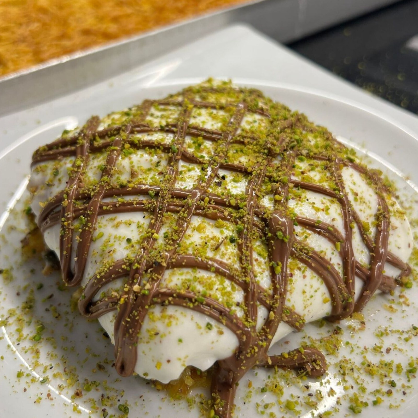 Çikolatalı Fıstıklı Kaymaklı Kadayıf (750 gr)