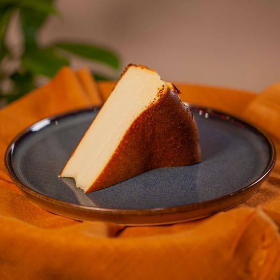 Bask Cheesecake (Dilim)