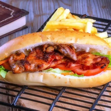 Ekmek Arası Izgara Tavuk