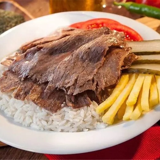 Pilav Üstü Et Döner Efsane Gurme Yaprak Döner Lezzeti