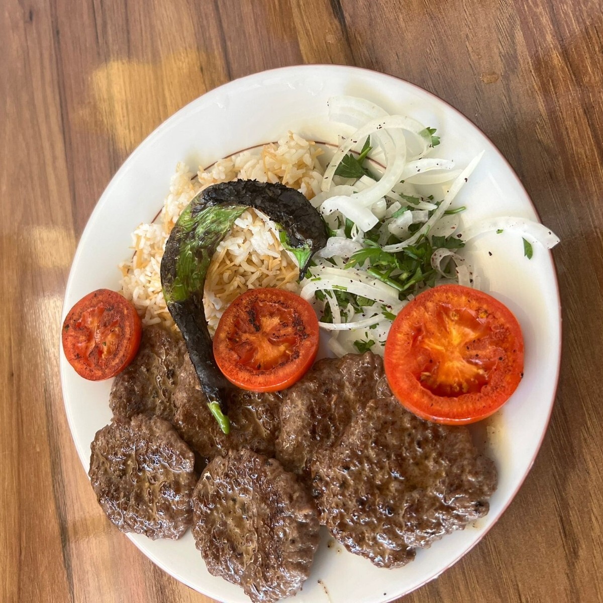 Sivas Köfte Porsiyon (6 Adet) + Ayran (285 ml)