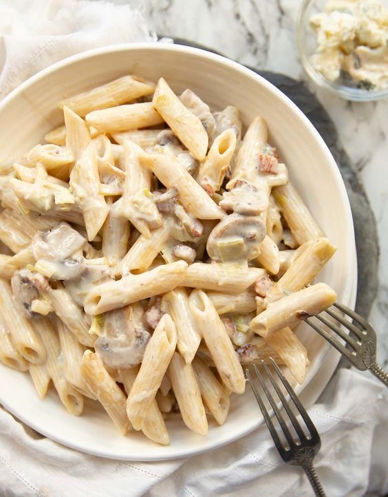 Kremalı Mantarlı Penne