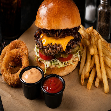Cheddarlı Et Hamburger