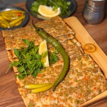 Kıymalı Pide