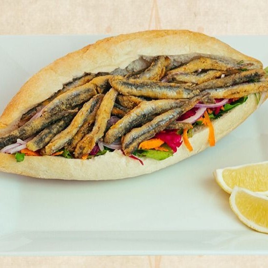 Ekmek Arası Hamsi