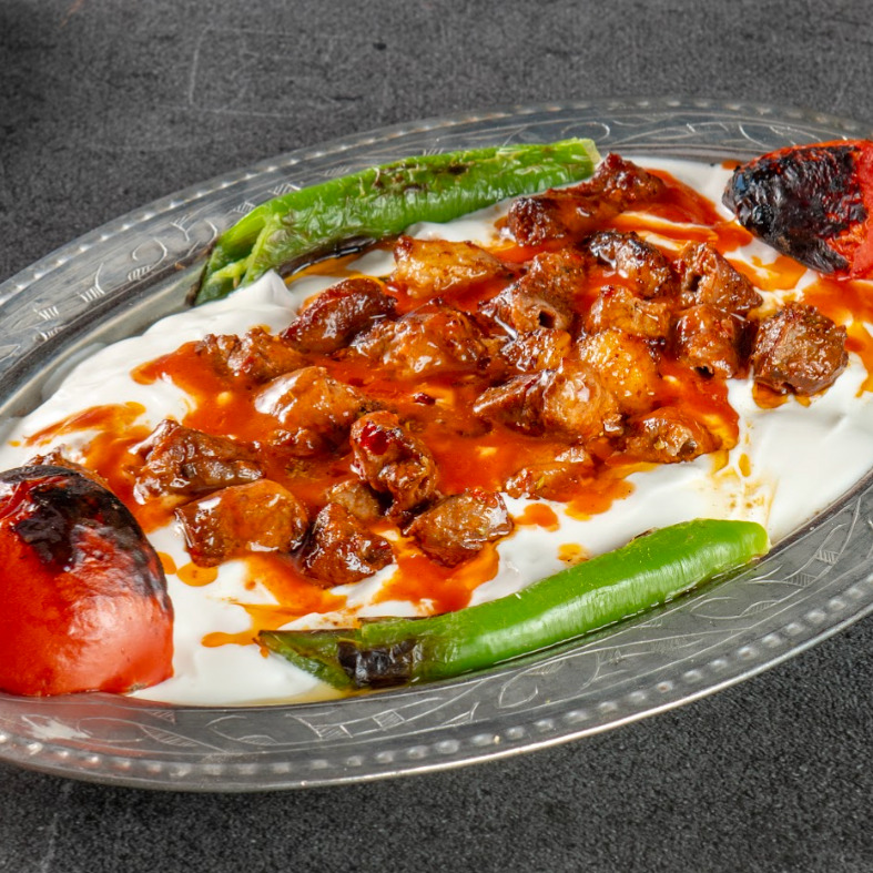Yoğurtlu Kebap (Terbiyeli Et Şişten)