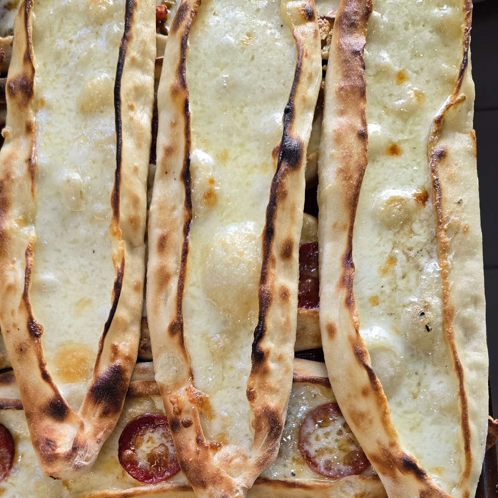 Kaşarlı Mini Pide