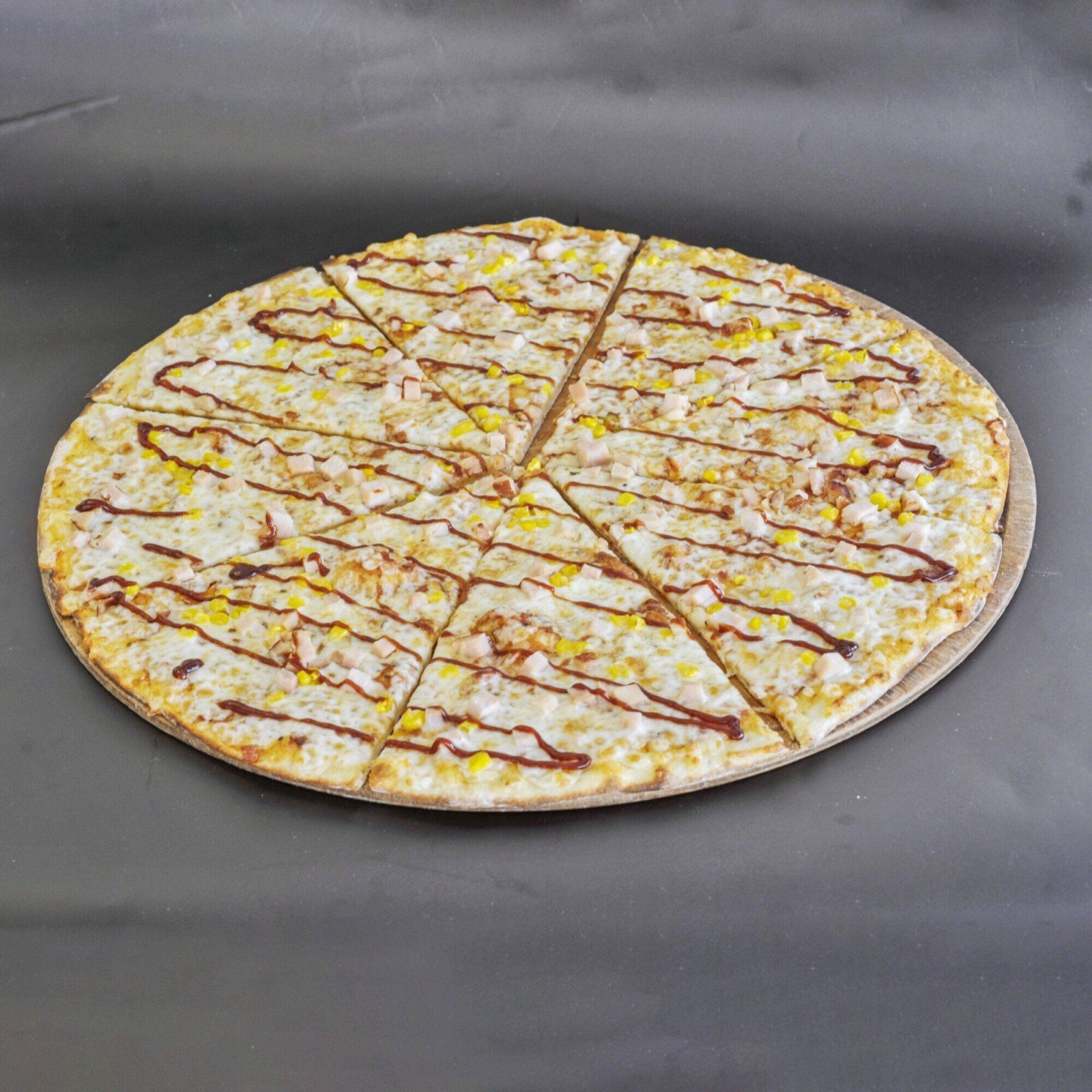 Barbekü Soslu Tavuklu Pizza (Orta)