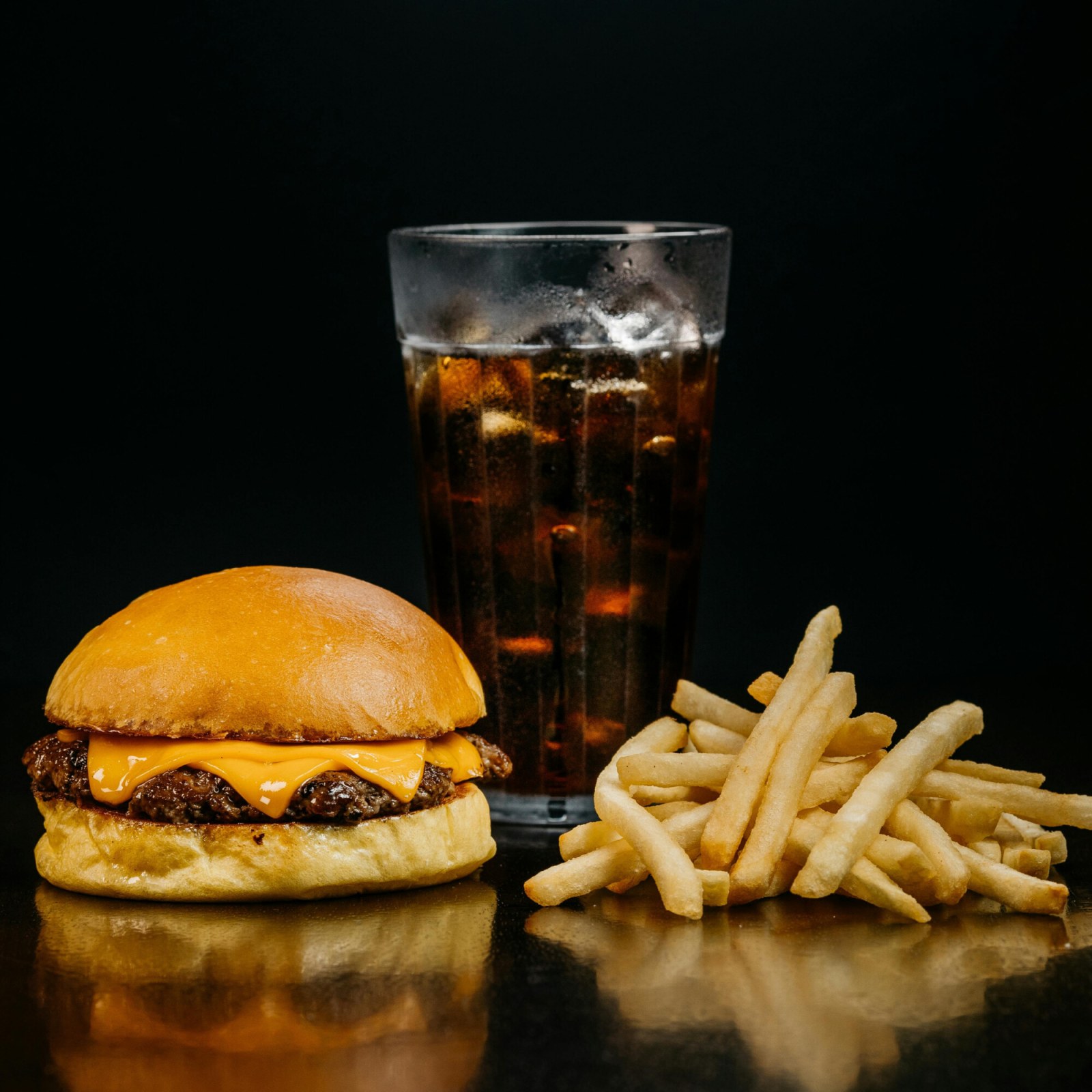 Cheeseburger Menü