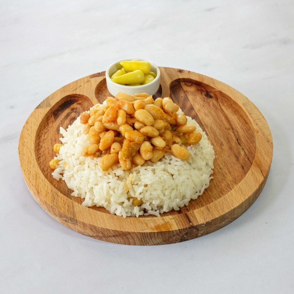 Tavuklu Pilav Üstü Kuru Fasulye