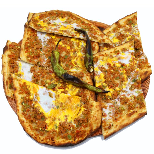 Kıymalı Kaşarlı Yumurtalı Pide
