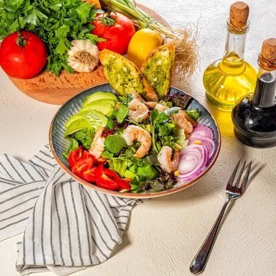 Karidesli Salata