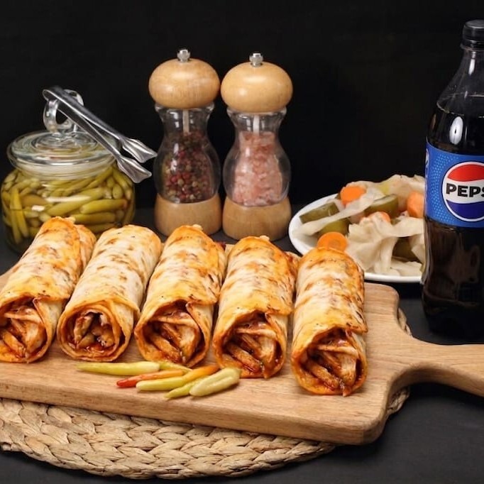 (5 Adet) Hatay Usulü Tavuk Döner (100 gr) + (2 lt) Kola