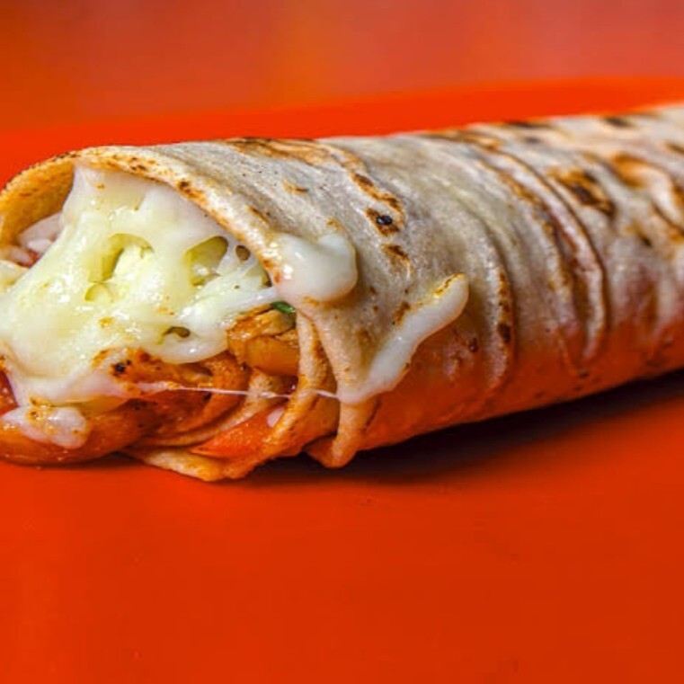 Kaşarlı Sucuklu Patso Dürüm Menüsü