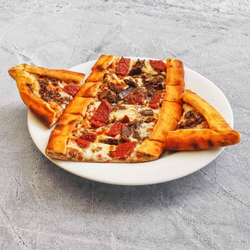 Et Dönerli Pide