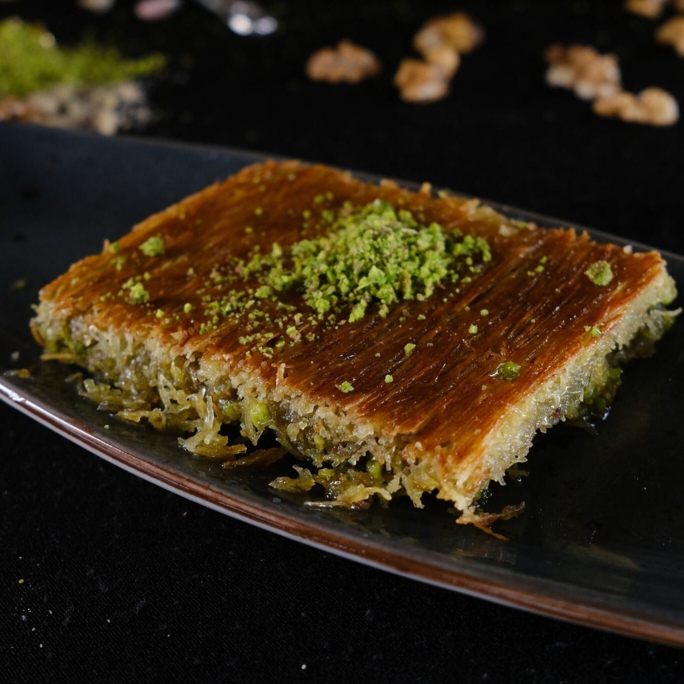 Dondurmalı Kadayıf (Fıstıklı)