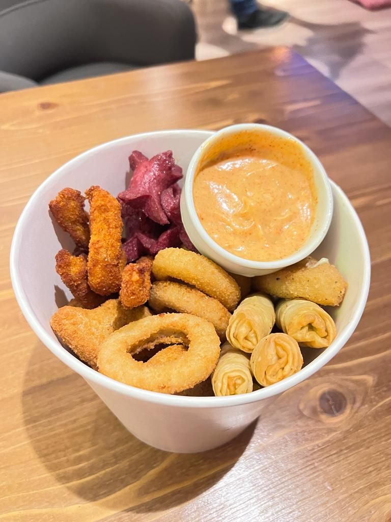 GIANT'S Bucket (2-3 Persons)