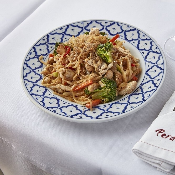 Fesleğenli Acılı Noodle (Vejetaryen) (V)