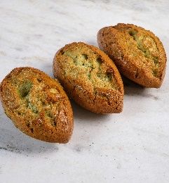 Fıstıklı Mekik Kek (500 gr.)