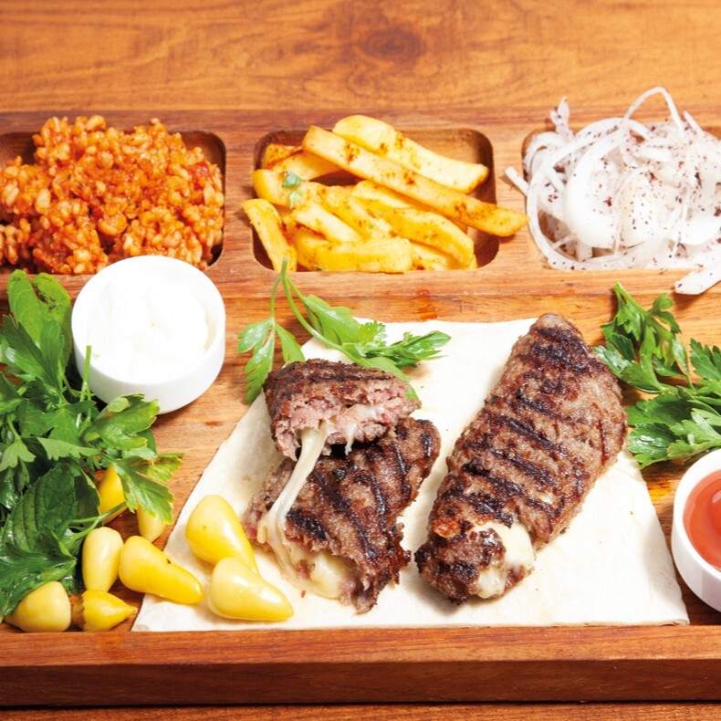 Kaşarlı Köfte