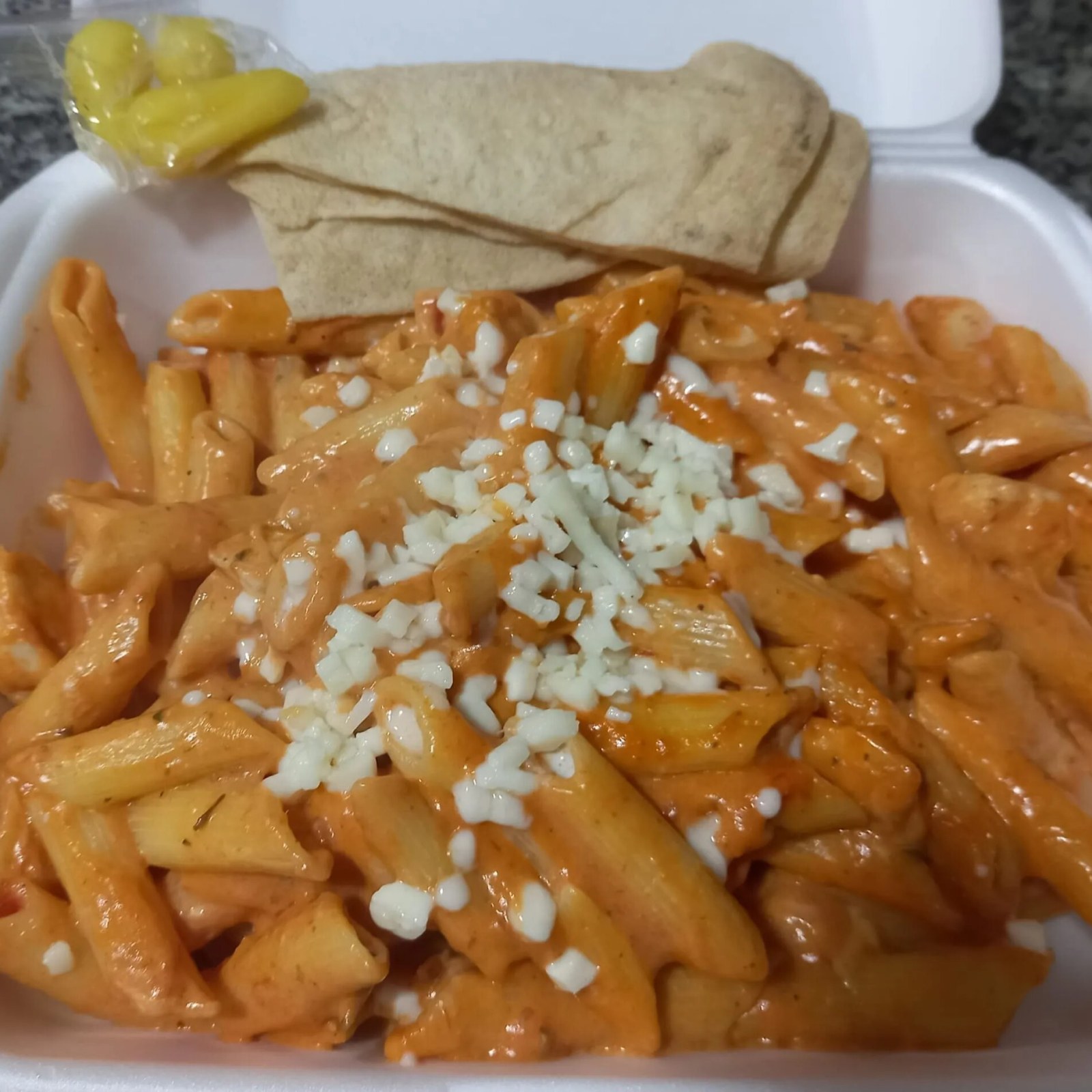 Mexican Soslu Tavuklu Makarna