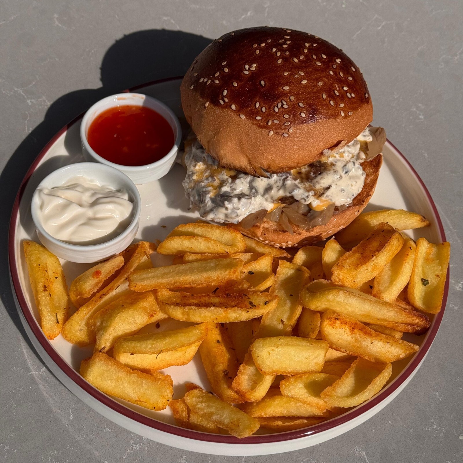 Mantar Soslu burger