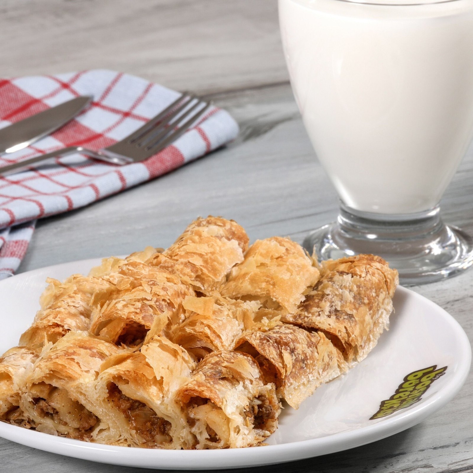 Kıymalı Boşnak Böreği (1 kg)