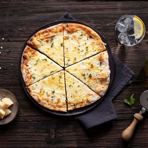 Dört Peynirli Pizza