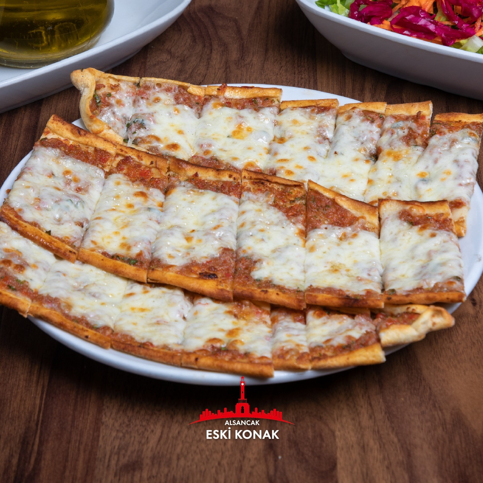 Kıymalı Kaşarlı Pide