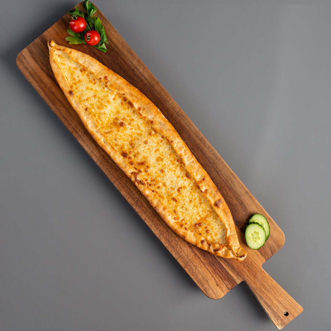 Peynirli Karadeniz Pide