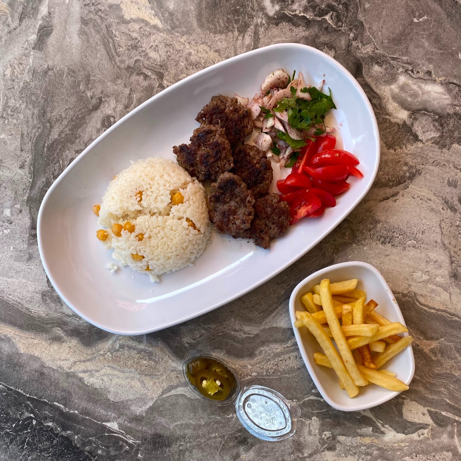 Anne Köfte Pilav + Eker Ayran