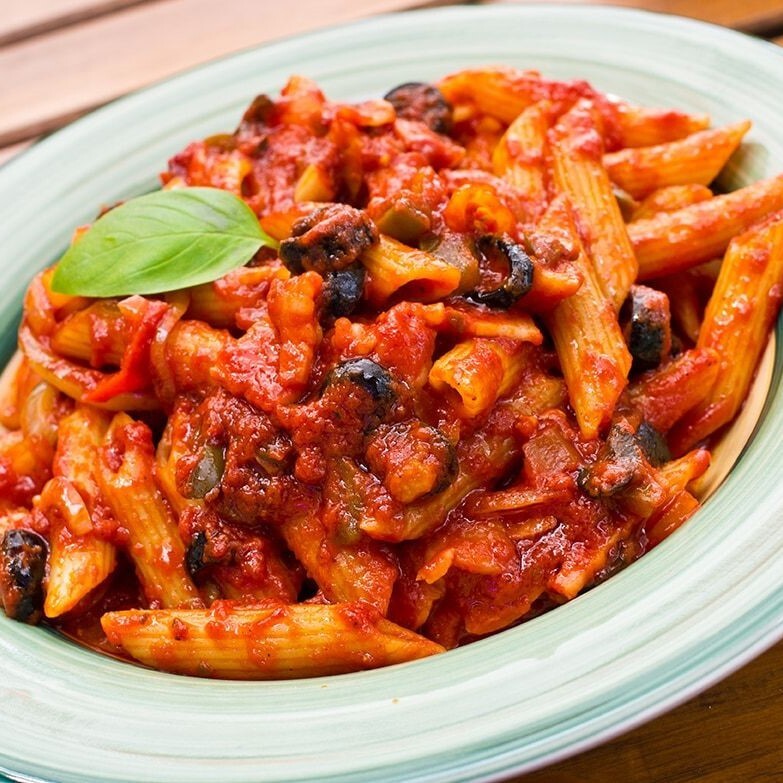 Arabiata Soslu Tavuklu Penne