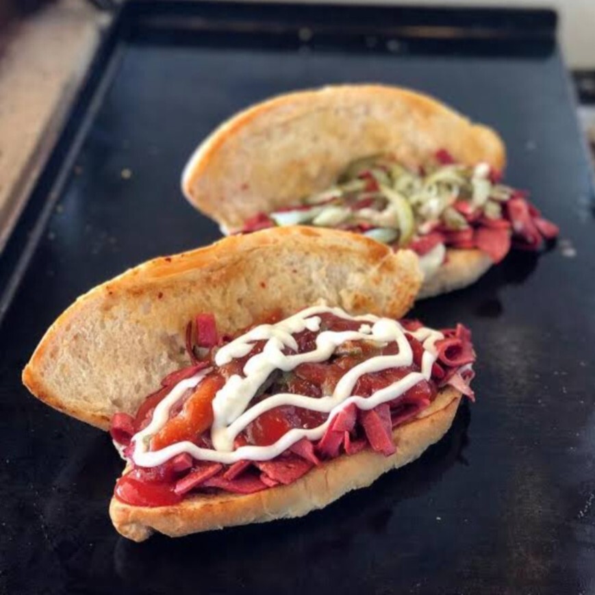 Yarım Ekmek Sosisli