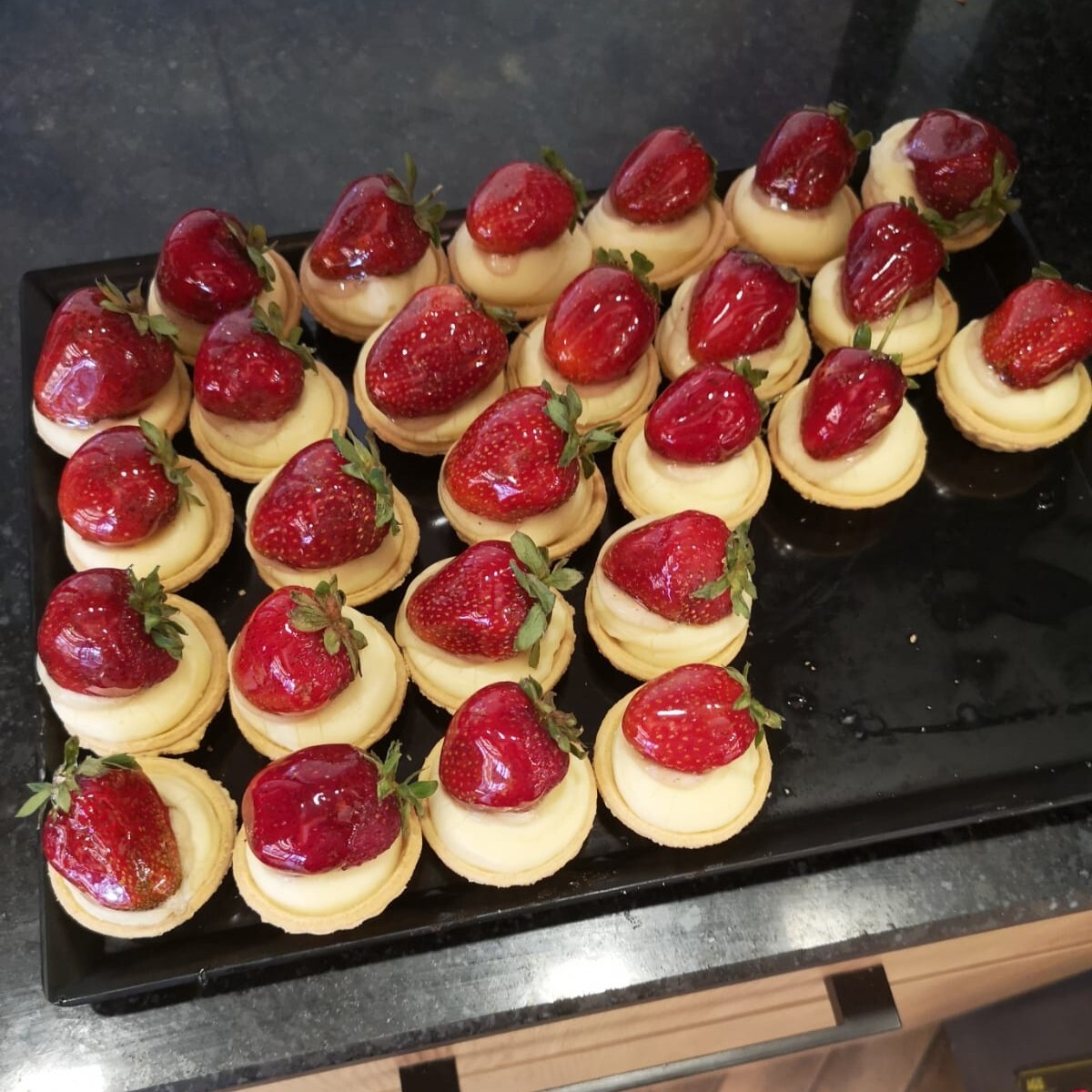 Çilekli Tartolet 250 Gr.