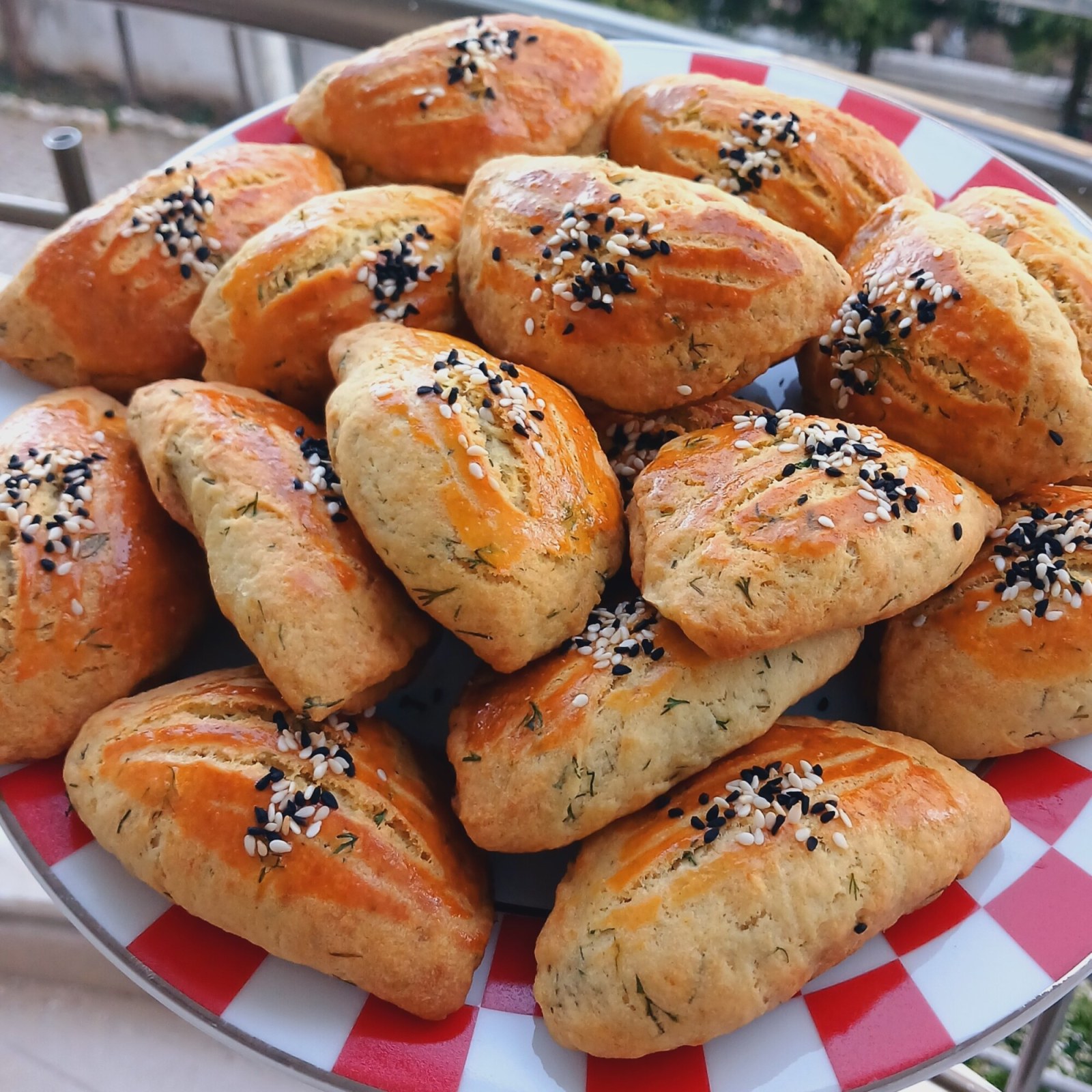 Dereotlu Poğaça 1 Kg ( Sade )