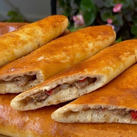 Kıymalı Kır Pidesi