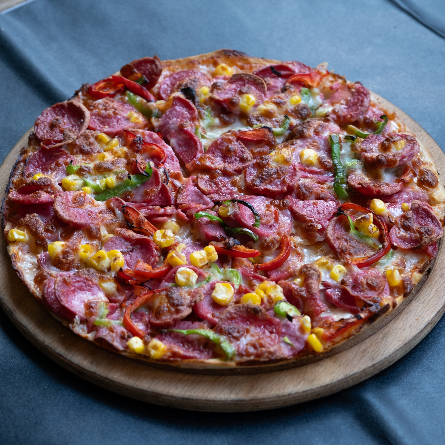 Sosisli Pizza (Büyük)
